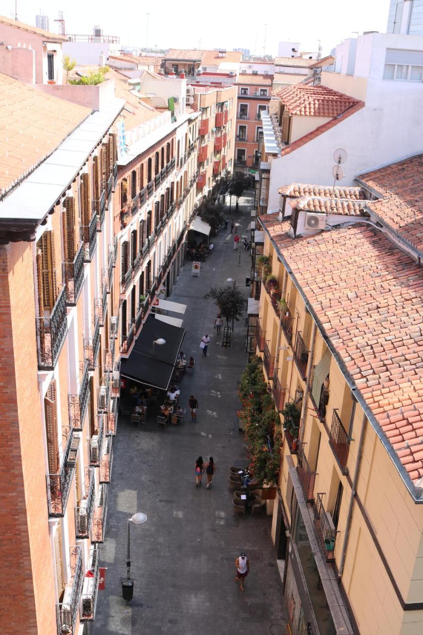 Hostal Abril Мадрид Екстериор снимка